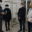 Об обеспечении мер противоэпидемиологической безопасности и санитарных требований в СИЗО-1 гостям рассказал начальник изолятора Юрий Медведев. - УФСИН