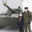 Алексей Дюмин исполнил мечту 10-летнего Саши Лежнина покататься на танке - Myslo.Ru