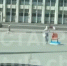Тулячка решила охладиться и установила бассейн на главной площади города - Myslo.Ru