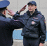 Поймавших в Центральном парке Тулы мужчину с закладками наркотиков полицейских наградили - Молодой Коммунар