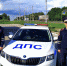 Тульские гаишники помогли девушкам поменять колесо - Myslo.Ru