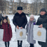 В День матери сотрудник новомосковской Госавтоинспекции совместно с ЮИДовцами провела акцию \"Засветись\" - ГИБДД