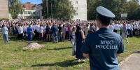 Спасатели МЧС обеспечили в тульских школах пожарную безопасность в День знаний - ИА Тульская служба новостей
