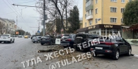 В Туле штормовой ветер повалил несколько деревьев на автомобили - ИА Тульская пресса.Ru