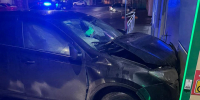 Нетрезвый водитель Toyota RAV4 влетел в здание в тульском Болохово - ИА Тульская служба новостей