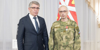 Дмитрий Миляев вручил государственные награды тульским военным - Молодой коммунар
