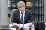 Дмитрий Миляев поручил совершенствовать работу регоператоров