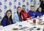 ДЕПУТАТЫ ПОЗДРАВИЛИ ВОЛОНТЕРОВ С ПРАЗДНИКОМ