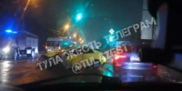 В Туле у поселка Молодежного автобус столкнулся с такси - Myslo.Ru