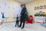 Дмитрий Миляев поздравил с Новым годом детей из социально-реабилитационного центра