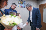 Дмитрий Миляев поздравил семью участника СВО с наступающим Новым годом