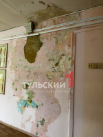 "Вонь жуткая": в тульском Центре образования №33 протекла крыша