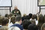 Дмитрий Миляев провел встречу с участником СВО