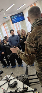 Учащимся 8-11 классов провели  мастер-классах по управлению, устройству и принципу работы БПЛА