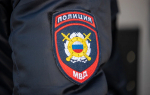 Туляк украл смартфон и документы из автомобиля жителя Ростовской области