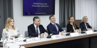 Дмитрий Миляев провел рабочую встречу с руководством «Почты России» - Правительство области