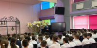 Алексей Ишутин побывал на киноуроке в центре образования № 1 - Городская Дума