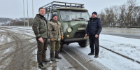 ДМИТРИЙ АНДРОСОВ ПЕРЕДАЛ ТУЛЬСКИМ ДЕСАНТНИКАМ АВТОМОБИЛЬ И ГУМАНИТАРНЫЙ ГРУЗ - Областная Дума