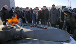 Тульские партийцы провели митинг - автопробег в честь защитников Родины