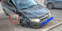 На парковке в Туле машина провалилась под асфальт - ИА Тульская служба новостей