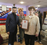 Артем Селиверстов поздравил юных волонтеров «Родительского комитета»