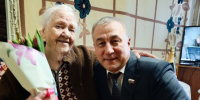 Жительницы Ефремова получили поздравления от депутата Тульской областной Думы - ИА Тульская пресса.Ru