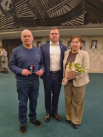 Дмитрий Андросов вручил благодарственные письма тулячкам, поддерживающим участников СВО
