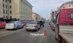 В Туле на улице 9 мая столкнулись две легковушки