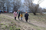 Илья Беспалов и Алексей Эрк поучаствовали в субботнике на территории будущего сквера в Заречье
