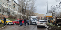 Газелист устроил тройное ДТП на улице Калинина в Туле - ИА Тульская служба новостей