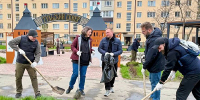 Туляки провели субботник в сквере Мариуполя - Молодой коммунар