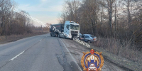 Две женщины в больнице: фура влетела в легковушку на трассе М-2 в Тульской области - Центр 71