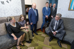 Дмитрий Миляев вручил участнику СВО орден Мужества