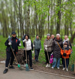 Большая команда стройкомплекса на субботнике