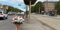 В Туле на месте жесткого ДТП на проспекте Ленина появилась корзина с цветами - Myslo.Ru