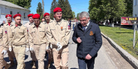 В Чекалине Дмитрий Миляев провел экскурсию для юнармейцев - ГТРК