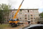 Илья Беспалов проконтролировал ход ремонтных работ в поврежденных домах в Пролетарском округе