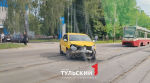 В Туле на улице Тимирязева столкнулись две легковушки