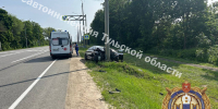 Водитель на «KIA K5» снёс опору ЛЭП в Тульской области, пострадали три человека - ИА Тульская служба новостей
