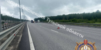Минивэн врезался в сломанный на дороге Volkswagen в Ясногорском районе: два человека попали в больницу - ИА Тульская служба новостей