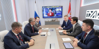 ПМЭФ-2025: Дмитрий Миляев обсудил с руководством Сбербанка России использование технологий искусственного интеллекта - Правительство области