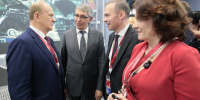 ПМЭФ-2025: Дмитрий Миляев презентовал Геннадию Зюганову стенд Тульской области - Корпорация развития Тульской области