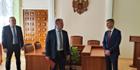 Коллектив Тульского областного суда поздравил заместителя председателя суда Александра Пилипчука с юбилеем - Областной суд