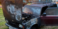 В тульском поселке Обидимо пожарные потушили горящий автомобиль - ИА Тульская пресса.Ru