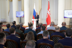 СОТРУДНИКИ СЛЕДСТВЕННЫХ ОРГАНОВ ПРИНИМАЮТ ПОЗДРАВЛЕНИЯ