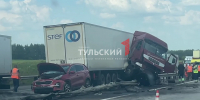 Фура попала в серьезное ДТП на трассе М-4 "Дон" под Веневом - ТК Первый Тульский