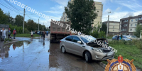 В Новомосковске гаишники задержали пьяного водителя, повредившего две машины и шлагбаум - Myslo.Ru