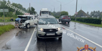 "Лада" и "Ниссан" не поделили дорогу под Киреевском - ТК Первый Тульский