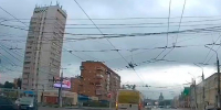 На ул. Советской водитель маршрутки лихо пролетел на красный - Myslo.Ru