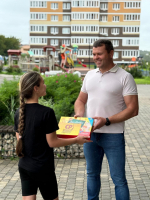 Сергей Гребенщиков и Дмитрий Андросов в преддверии Дня знаний провели благотворительную акцию